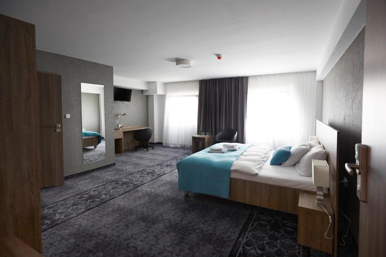 Hotel Porto Radomsko Eksteriør bilde