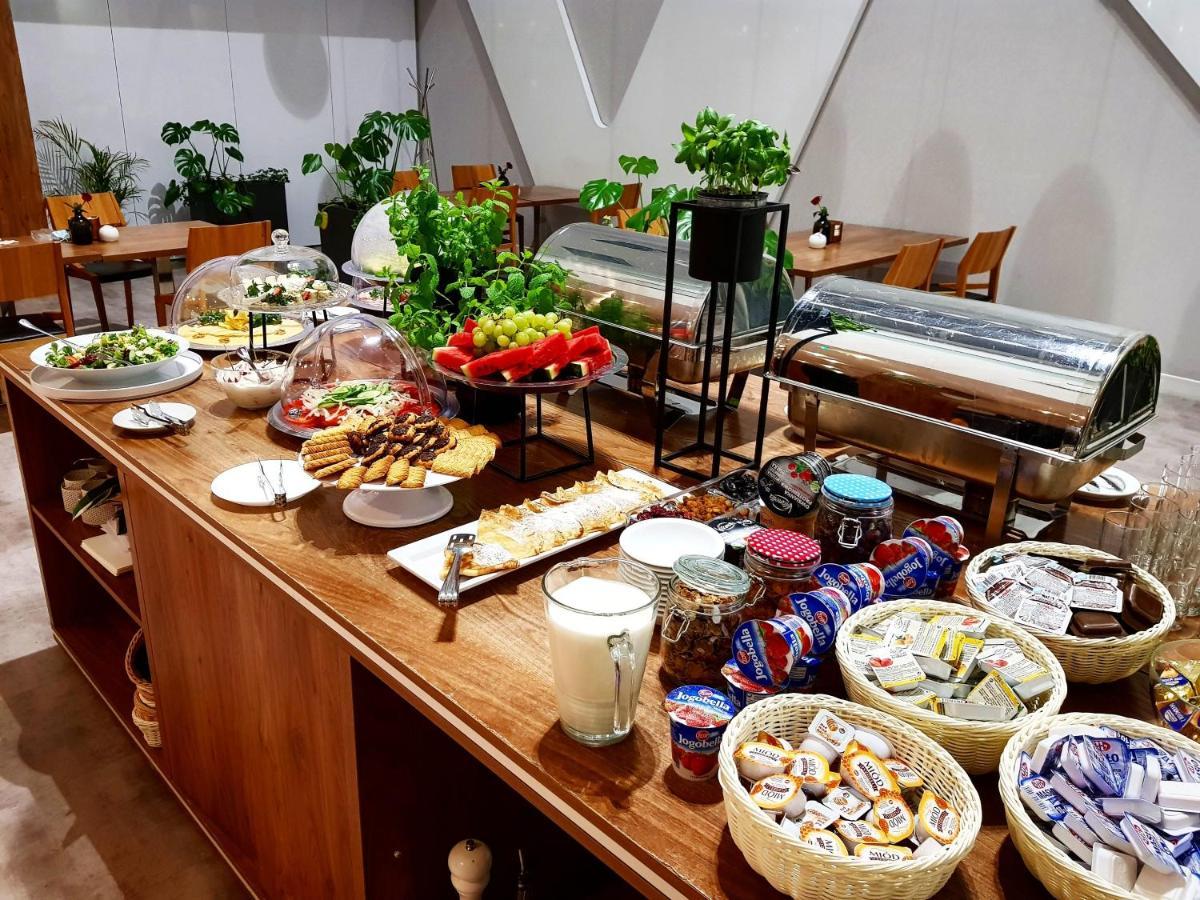 Hotel Porto Radomsko Eksteriør bilde