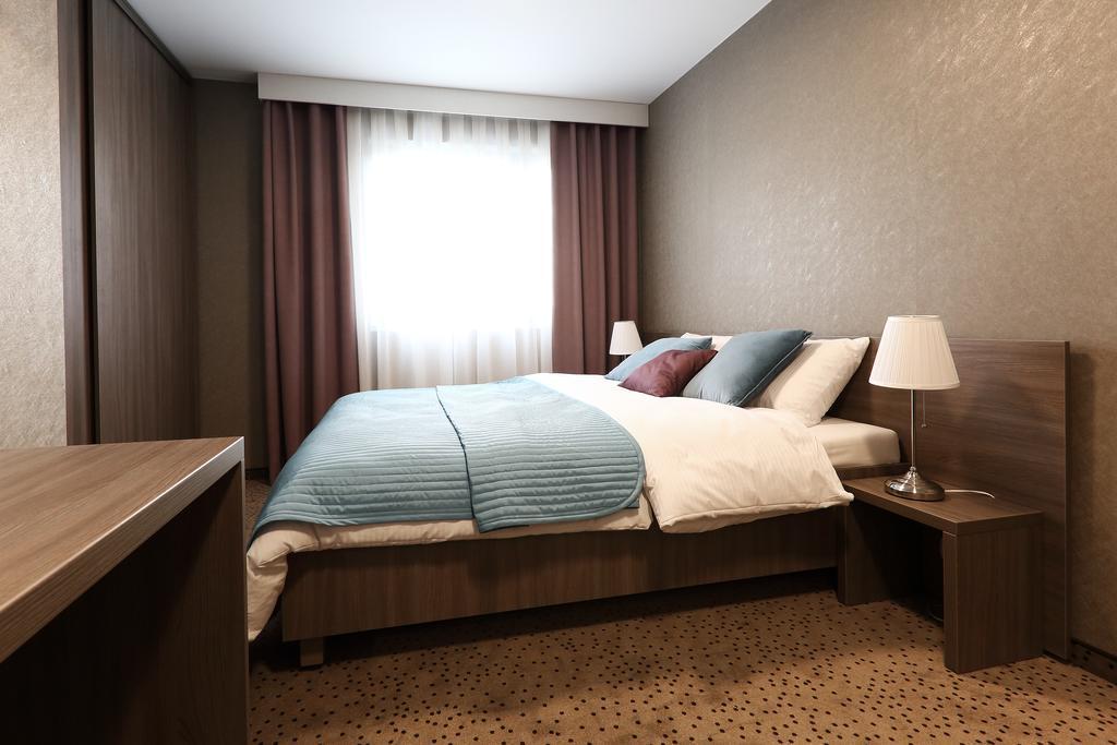 Hotel Porto Radomsko Eksteriør bilde
