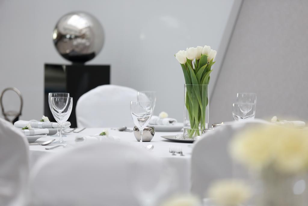 Hotel Porto Radomsko Eksteriør bilde