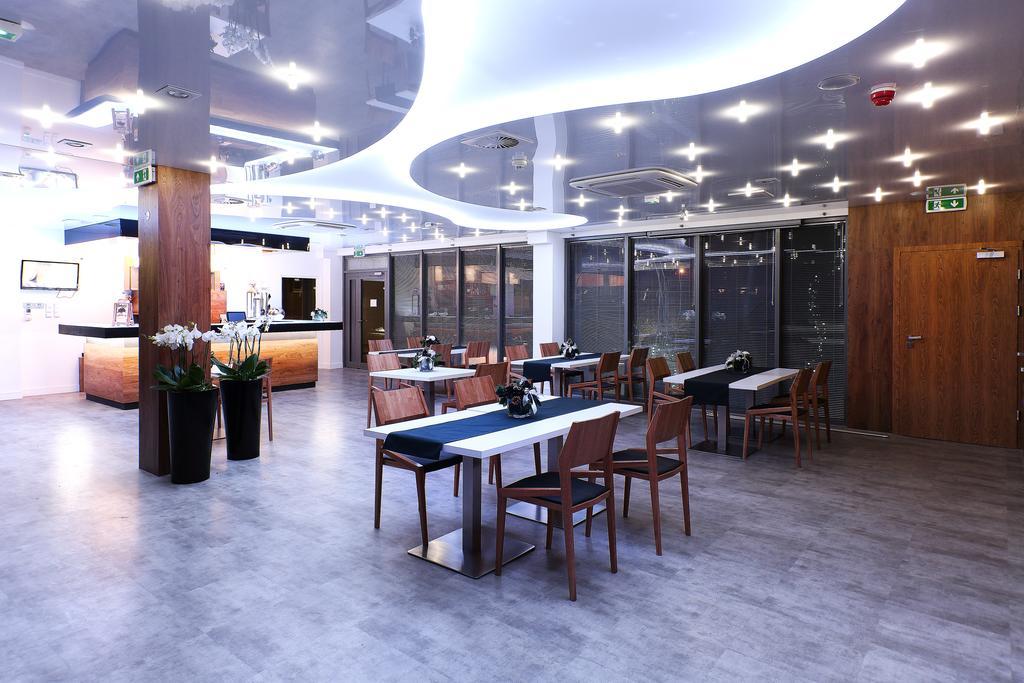Hotel Porto Radomsko Eksteriør bilde