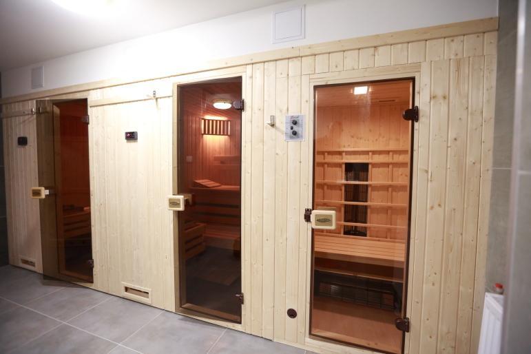 Hotel Porto Radomsko Eksteriør bilde